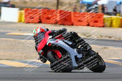 media/Apr-09-2022-SoCal Trackdays (Sat) [[c9e19a26ab]]/Turn 2 (1140am)/